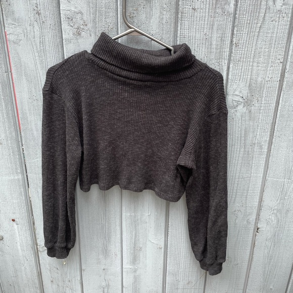 Cute cropped sweater - Picture 1 of 1